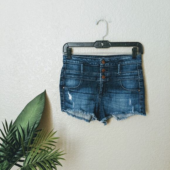 refuge Pants - Refuge High Waisted jean Shorts with Raw Hem Sz 4